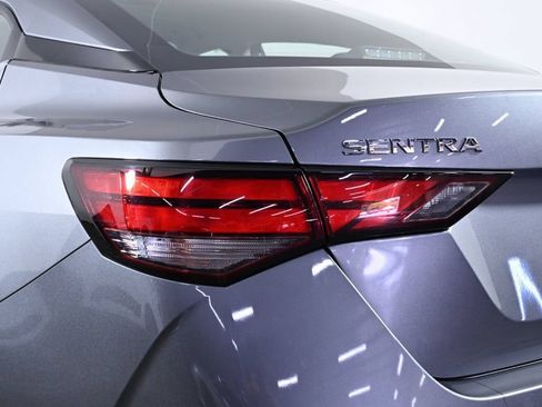 Certified 2024 Nissan Sentra S FWD image 9