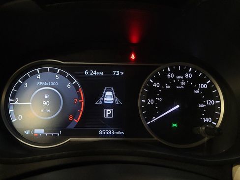 Used 2021 Nissan Versa SV FWD image 23