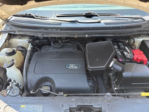 Used 2013 Ford Edge SE FWD image 18