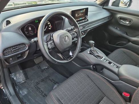 Used 2025 Honda HR-V Sport image 10