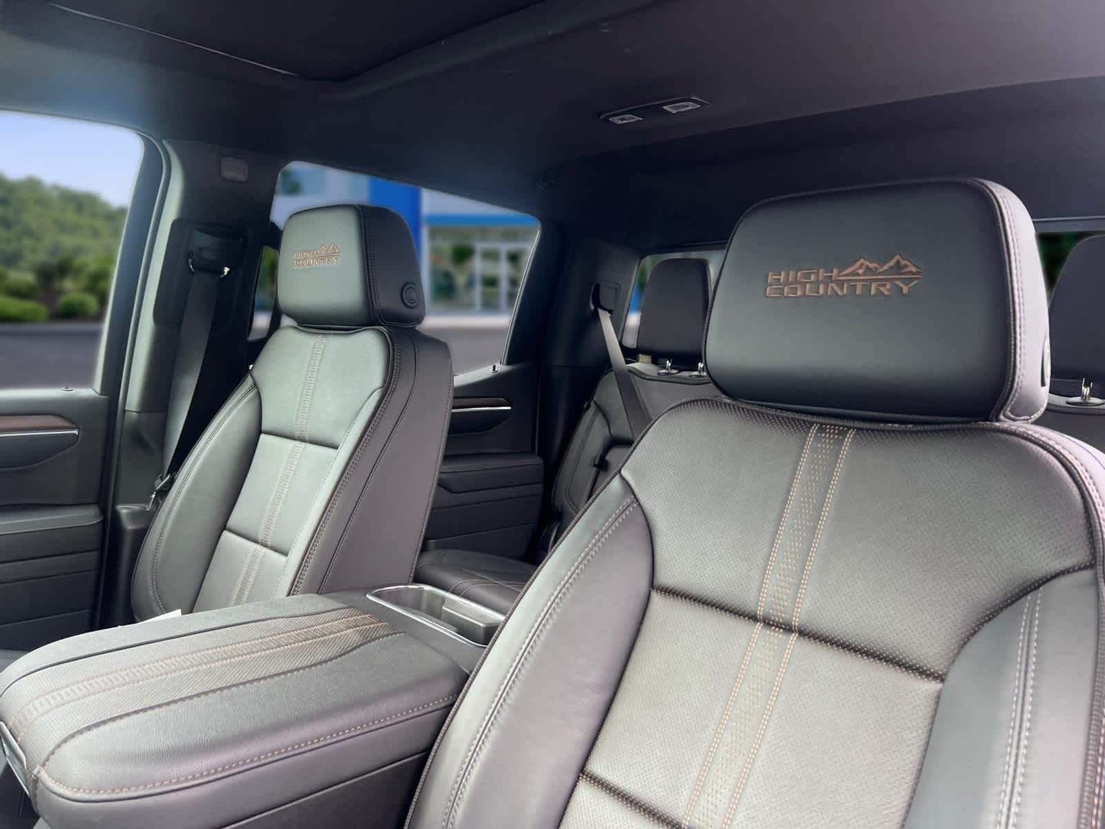 Certified 2026 Chevrolet Silverado 1500 High Country w/ High Country Premium Package AWD/4WD image 13