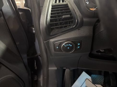 Used 2018 Ford EcoSport SES image 16