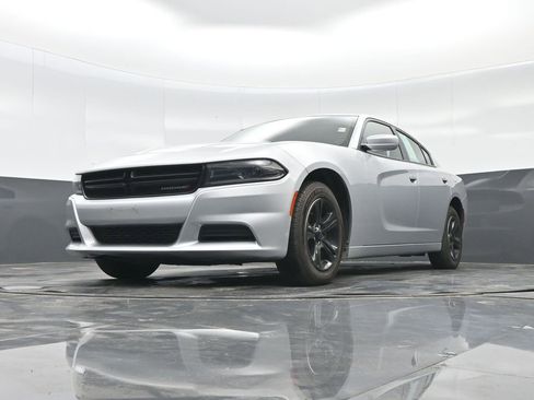 Used 2022 Dodge Charger SXT image 33