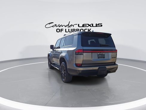 Used 2026 Lexus GX 550 w/ Accessory Package (2T) AWD/4WD image 7