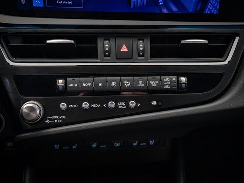 Certified 2025 Lexus ES 300h Ultra Luxury w/ Accessory Package (Z1) image 36