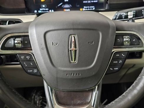 Used 2020 Lincoln Navigator Reserve w/ Luxury Package image 27