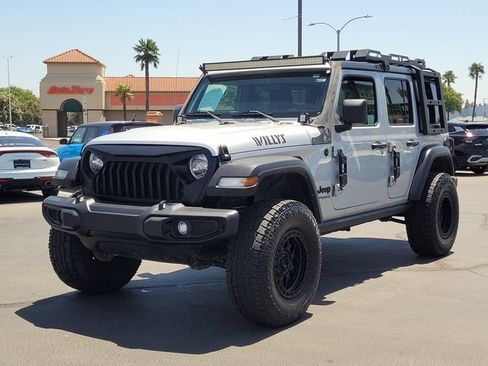 Used 2022 Jeep Wrangler Unlimited Sport AWD/4WD image 9