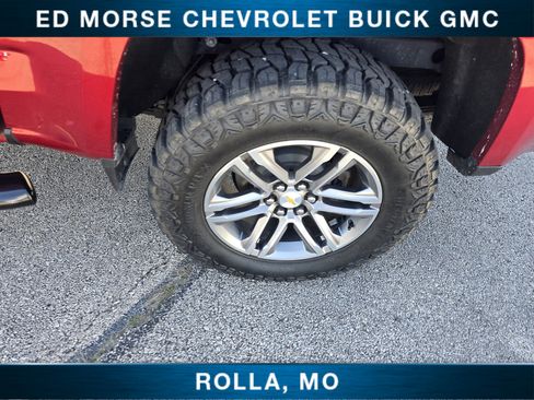 Certified 2022 Chevrolet Colorado W/T w/ Custom Special Edition AWD/4WD image 10