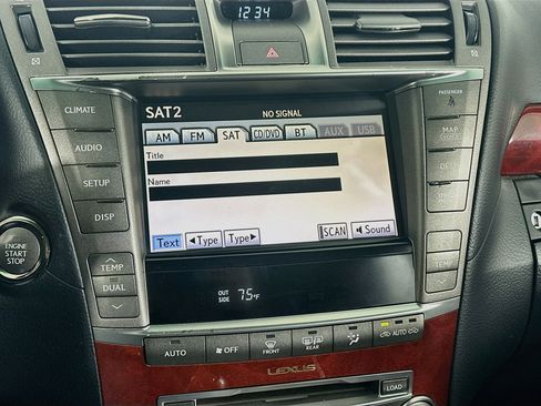 Used 2011 Lexus LS 460 L w/ Luxury Pkg AWD/4WD image 19