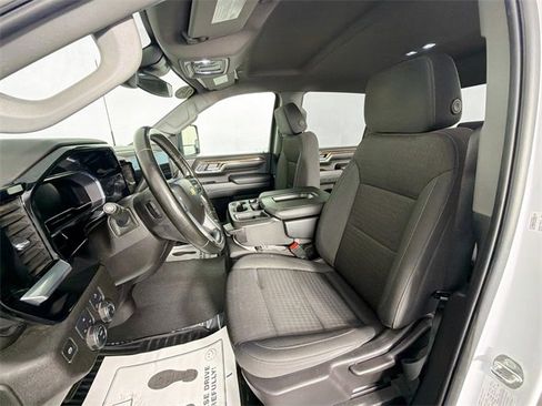 Used 2024 Chevrolet Silverado 2500 LT image 19