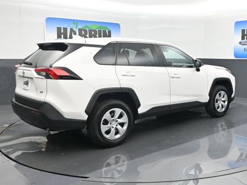 Used 2024 Toyota RAV4 LE image 5