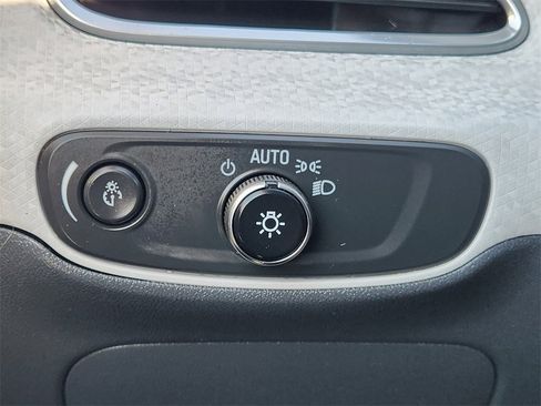 Used 2019 Chevrolet Bolt Premier image 24