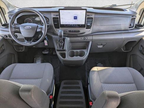 Used 2022 Ford Transit 350 XLT image 17