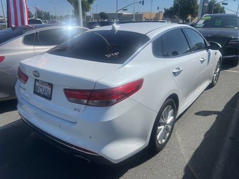 Used 2018 Kia Optima EX FWD image 3