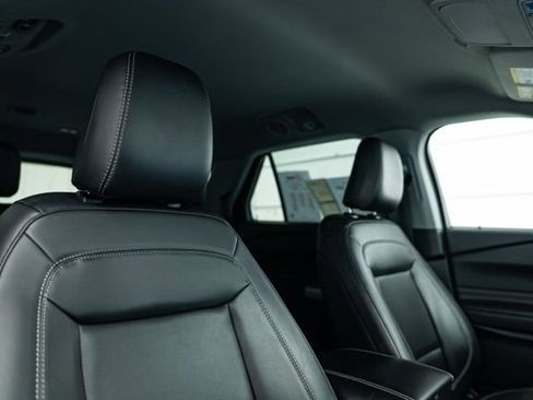 Used 2023 Ford Explorer XLT w/ Equipment Group 202A image 14