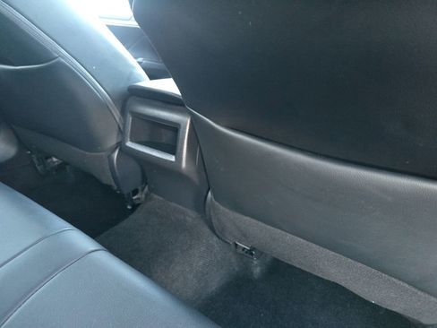 Used 2022 Toyota Camry SE image 19