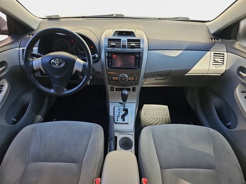 Used 2013 Toyota Corolla LE w/ Premium Pkg FWD image 10