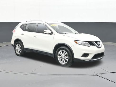 Used 2016 Nissan Rogue SV FWD image 1