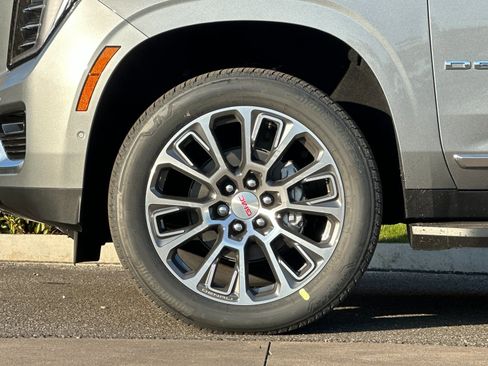 New 2026 GMC Yukon XL Denali image 27