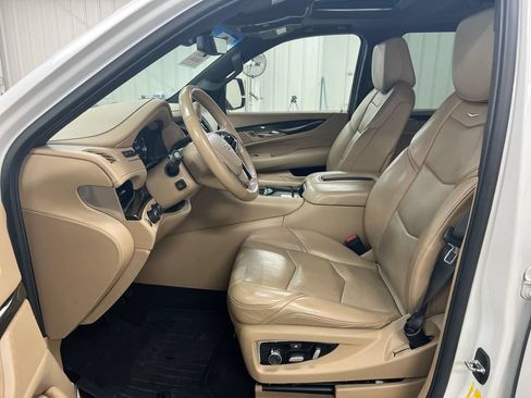 Used 2019 Cadillac Escalade ESV Platinum AWD/4WD image 21