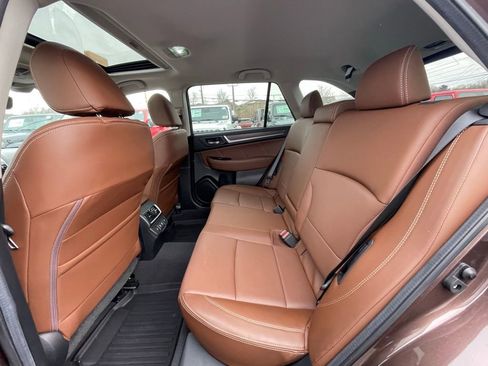 Used 2019 Subaru Outback 3.6R Touring image 21