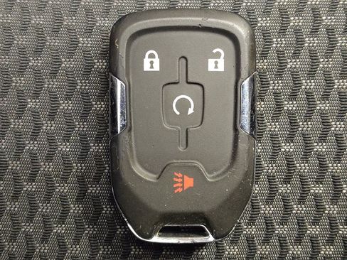 Used 2024 GMC Terrain SLE w/ Driver Convenience Package FWD image 32