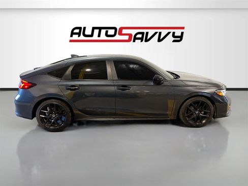 Used 2025 Honda Civic Sport image 8