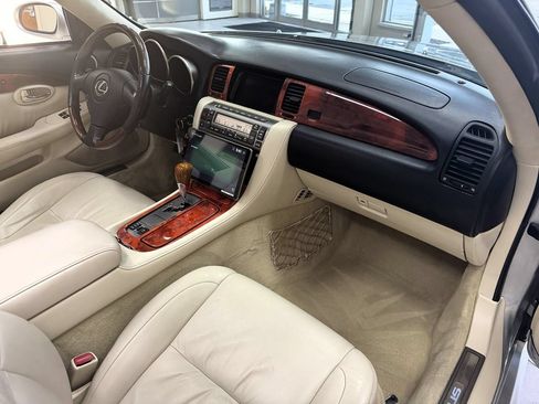 Used 2007 Lexus SC 430 Convertible RWD image 21