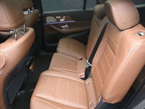 Used 2026 Mercedes-Benz GLS 450 4MATIC image 26