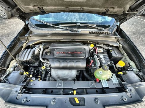 Used 2017 Jeep Renegade Trailhawk image 17