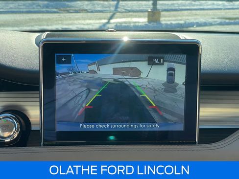 Used 2022 Lincoln Corsair AWD w/ Equipment Group 101A image 16