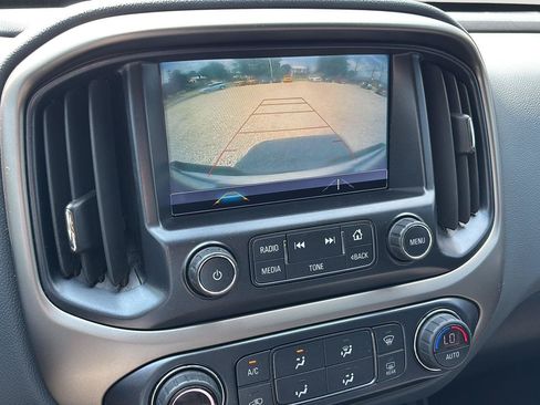 Used 2018 Chevrolet Colorado Z71 AWD/4WD image 21