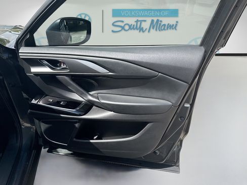 Used 2021 MAZDA CX-9 Touring w/ Touring Premium Package FWD image 33