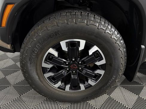 Used 2023 Nissan Frontier PRO-4X w/ Pro Convenience Package image 11