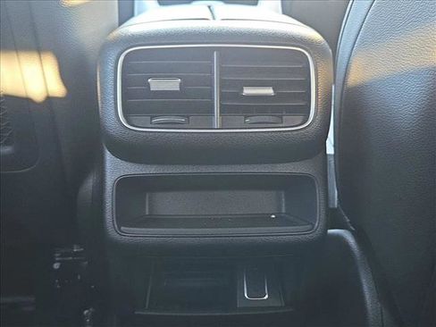 Used 2023 Mercedes-Benz GLE 450 4MATIC image 16