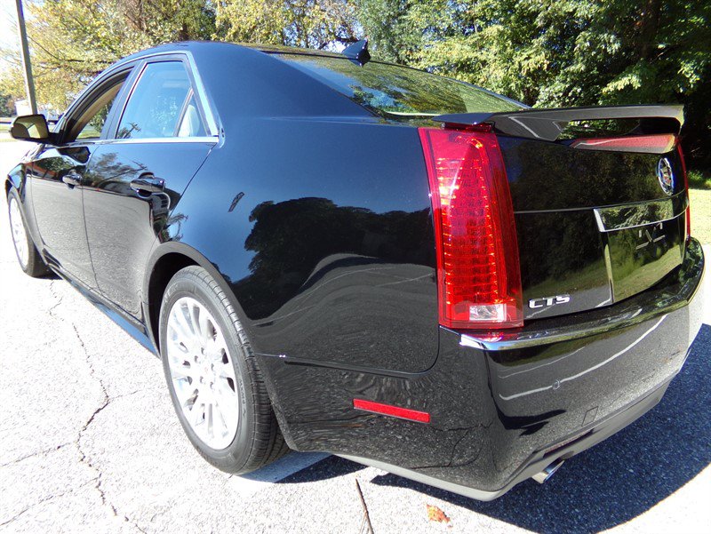 Used 2011 Cadillac CTS Performance w/ Performance Luxury Package RWD image 8