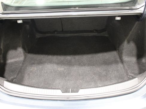 Used 2020 Chevrolet Malibu LT FWD image 24