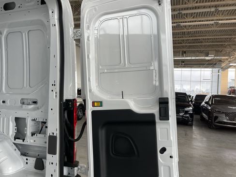 New 2024 Ford Transit 250 148 Medium Roof image 37