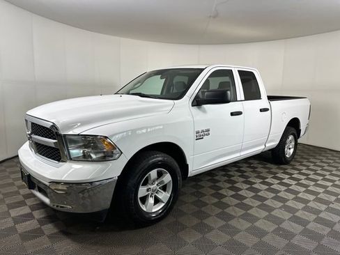 Used 2024 RAM 1500 Classic SLT image 7