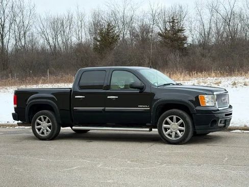 Used 2011 GMC Sierra 1500 Denali image 21