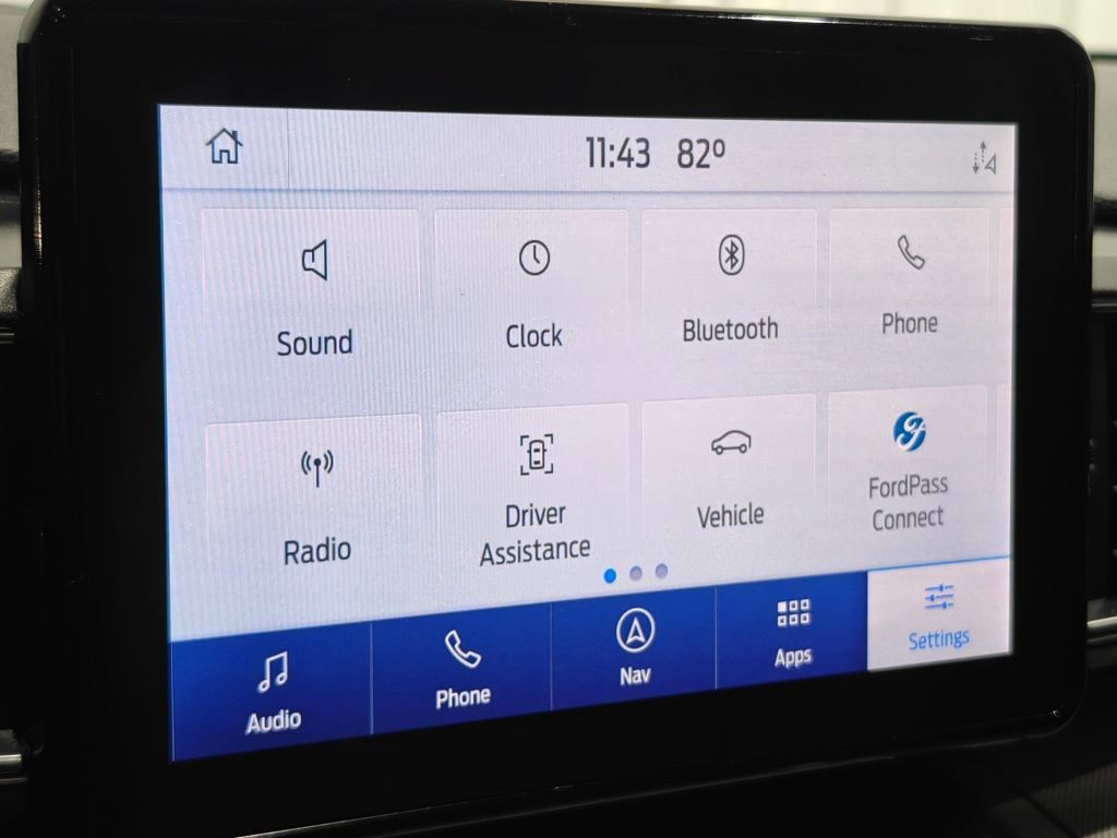 Used 2021 Ford Explorer XLT w/ Equipment Group 202A AWD/4WD image 46