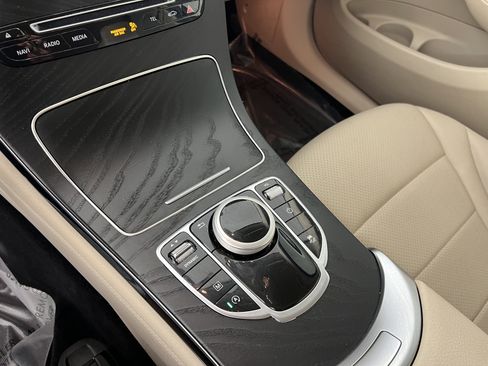 Used 2019 Mercedes-Benz GLC 300 4MATIC image 31