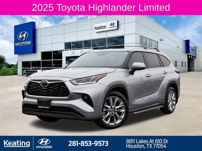 Used 2025 Toyota Highlander FWD