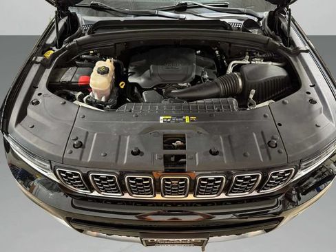 Used 2022 Jeep Grand Cherokee L Summit AWD/4WD image 31