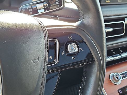 Used 2020 Lincoln Aviator Reserve w/ Equipment Group 202A image 25