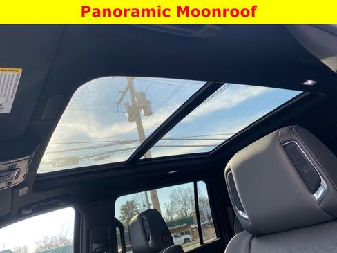 Used 2026 Cadillac Escalade ESV Sport w/ LPO, ONYX Package image 9