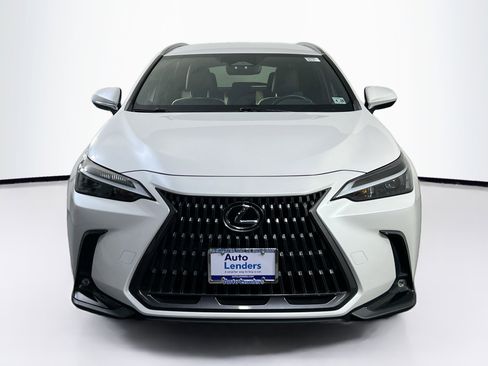 Used 2023 Lexus NX 250 AWD image 2