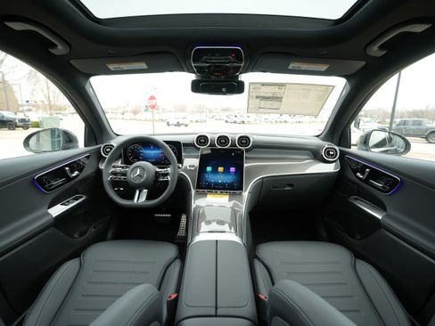 New 2026 Mercedes-Benz GLC 300 4MATIC image 19