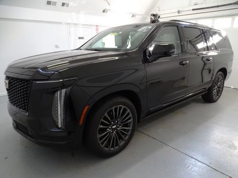 Used 2025 Cadillac Escalade ESV Sport Platinum AWD/4WD image 20