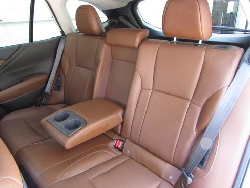 Used 2023 Subaru Outback Touring AWD/4WD image 17